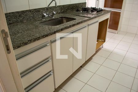 Apartamento à venda com 96m², 3 quartos e 2 vagasCozinha