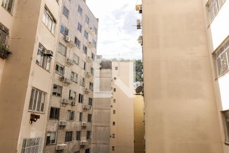 Vista da Sala de apartamento à venda com 2 quartos, 80m² em Copacabana, Rio de Janeiro