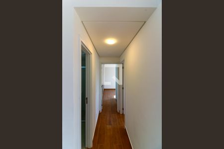 Corredor de apartamento à venda com 2 quartos, 60m² em Jardim Pereira Leite, São Paulo