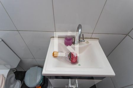 Casa à venda com 240m², 2 quartos e 2 vagas Casa à venda com 240m², 2 quartos e 2 vagasBanheiro Social