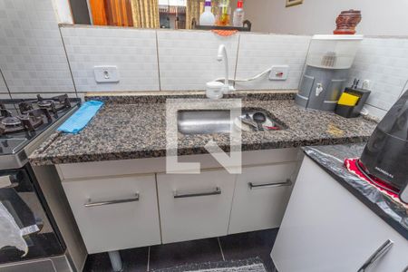 Casa à venda com 240m², 2 quartos e 2 vagas Casa à venda com 240m², 2 quartos e 2 vagasCozinha