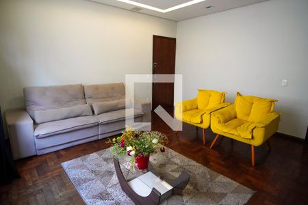 Sala de apartamento para alugar com 4 quartos, 140m² em Coração Eucarístico, Belo Horizonte