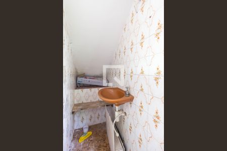 Casa à venda com 119m², 4 quartos e 2 vagasBanheiro