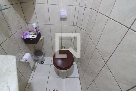 Casa à venda com 198m², 4 quartos e 2 vagasLavabo