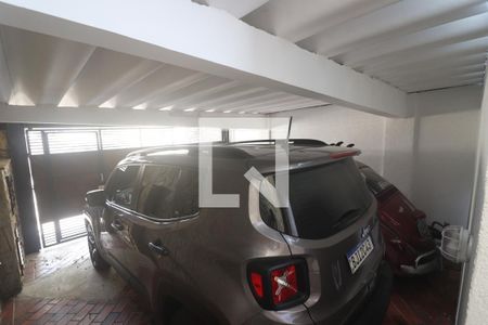 Casa à venda com 198m², 4 quartos e 2 vagasGaragem