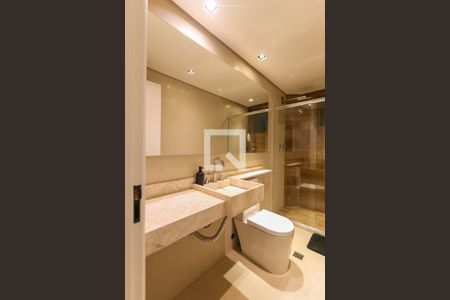 Apartamento para alugar com 255m², 3 quartos e 3 vagasBanheiro da Suíte 1