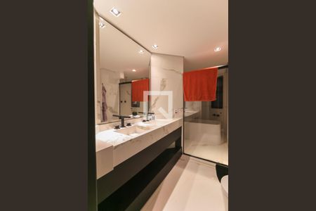 Apartamento para alugar com 255m², 3 quartos e 3 vagasBanheiro da Suíte 3