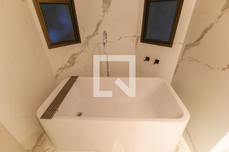 Apartamento para alugar com 255m², 3 quartos e 3 vagasBanheiro da Suíte 3