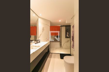 Apartamento para alugar com 255m², 3 quartos e 3 vagasBanheiro da Suíte 3