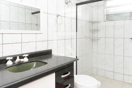 Casa à venda com 180m², 3 quartos e 2 vagas Casa à venda com 180m², 3 quartos e 2 vagasBanheiro 3