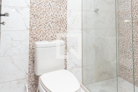 Casa à venda com 180m², 3 quartos e 2 vagas Casa à venda com 180m², 3 quartos e 2 vagasBanheiro da Suíte