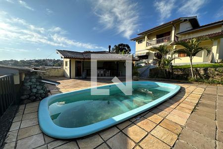 Casa à venda com 400m², 3 quartos e 2 vagasÁrea externa