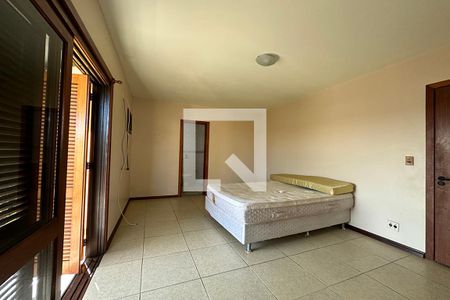 Casa à venda com 400m², 3 quartos e 2 vagasSuíte