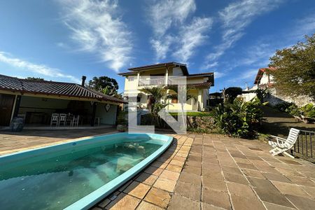 Casa à venda com 400m², 3 quartos e 2 vagasÁrea externa