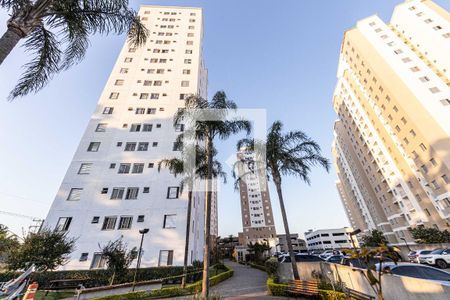 Apartamento para alugar com 53m², 2 quartos e 1 vaga Apartamento para alugar com 53m², 2 quartos e 1 vagaFachada