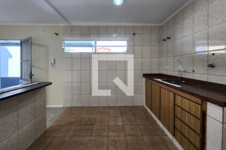 Casa à venda com 325m², 5 quartos e 3 vagasCozinha - Edicula