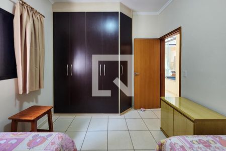 Casa à venda com 325m², 5 quartos e 3 vagasSuite 2