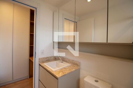 Apartamento para alugar com 68m², 2 quartos e 2 vagasBanheiro da Suíte