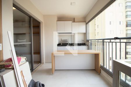 Apartamento para alugar com 68m², 2 quartos e 2 vagasVaranda