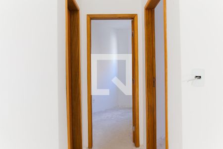 Corredor de apartamento à venda com 2 quartos, 42m² em Vila Príncipe de Gales, Santo André