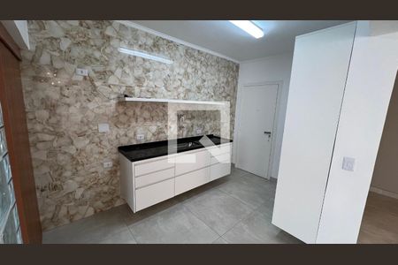 Apartamento para alugar com 110m², 2 quartos e 1 vaga Apartamento para alugar com 110m², 2 quartos e 1 vagaCozinha - Armários