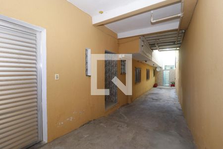 Casa de condomínio para alugar com 77m², 2 quartos e sem vagaCorredor