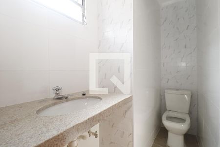 Lavabo de casa de condomínio para alugar com 2 quartos, 77m² em Imirim, São Paulo
