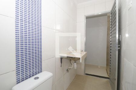 Casa de condomínio para alugar com 77m², 2 quartos e sem vagaBanheiro