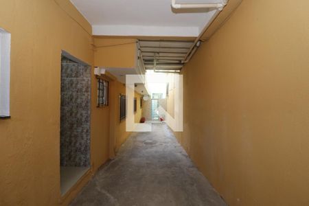 Casa de condomínio para alugar com 77m², 2 quartos e sem vagaCorredor