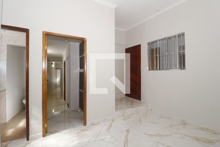 Sala de casa de condomínio para alugar com 2 quartos, 77m² em Imirim, São Paulo