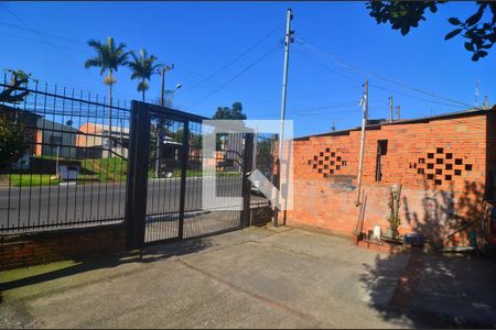 Casa à venda com 240m², 2 quartos e 1 vagaPátio
