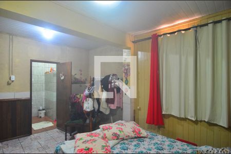 Suíte de casa à venda com 2 quartos, 240m² em Guajuviras, Canoas