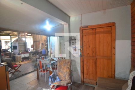 Sala de casa à venda com 2 quartos, 240m² em Guajuviras, Canoas
