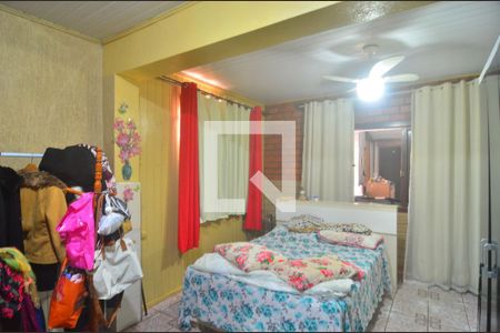 Suíte de casa à venda com 2 quartos, 240m² em Guajuviras, Canoas