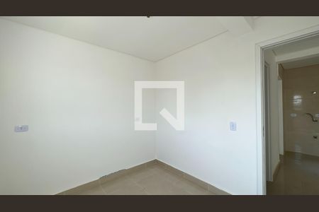 Quarto de apartamento para alugar com 1 quarto, 38m² em Novo Mundo, Curitiba