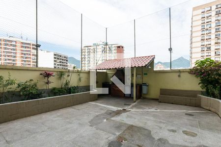 Apartamento à venda com 75m², 2 quartos e 1 vagaÁrea comum