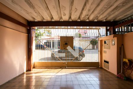 Garagem de casa para alugar com 2 quartos, 90m² em Vila Granada, São Paulo