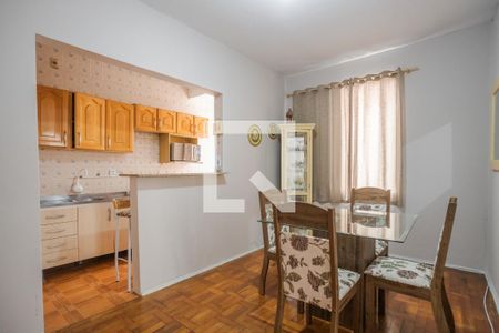 Sala de apartamento à venda com 3 quartos, 68m² em Petrópolis, Porto Alegre