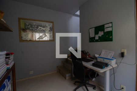 Casa à venda com 300m², 3 quartos e 1 vagaEscritório