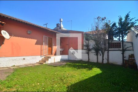 Casa à venda com 65m², 2 quartos e 2 vagasPátio