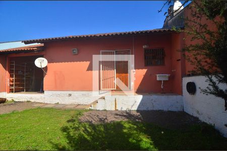 Casa à venda com 65m², 2 quartos e 2 vagasPátio