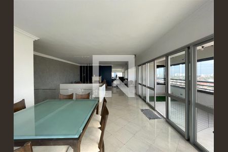 Apartamento à venda com 3 quartos, 330m² em Vila Morse, São Paulo
