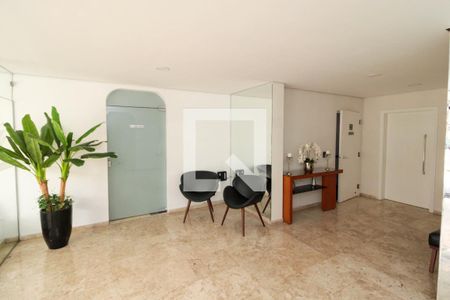 Apartamento à venda com 65m², 2 quartos e 1 vaga Apartamento à venda com 65m², 2 quartos e 1 vagaHall social