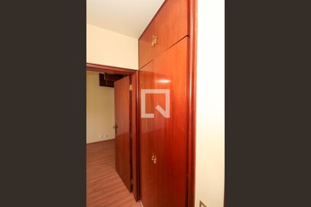 Apartamento à venda com 65m², 2 quartos e 1 vaga Apartamento à venda com 65m², 2 quartos e 1 vagaCorredor - Armário