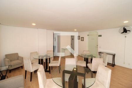 Apartamento à venda com 65m², 2 quartos e 1 vaga Apartamento à venda com 65m², 2 quartos e 1 vagaÁrea comum - Salão de festas