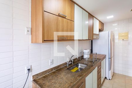 Apartamento à venda com 68m², 2 quartos e 1 vagaCozinha