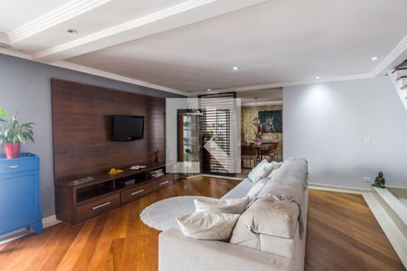 Sala de TV de casa de condomínio à venda com 4 quartos, 340m² em Tamboré, Santana de Parnaíba