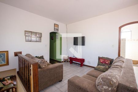 Casa para alugar com 215m², 3 quartos e 3 vagasSala de TV