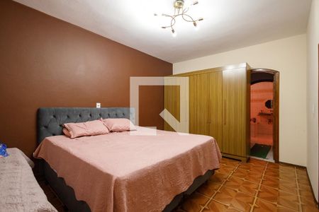 Casa para alugar com 215m², 3 quartos e 3 vagasSuíte