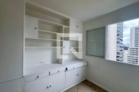 Quarto 1 de apartamento para alugar com 3 quartos, 80m² em Vila Nova Conceição, São Paulo